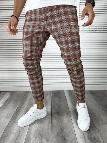 Pantaloni barbati casual regular fit maro in carouri b8210 o2-1.1