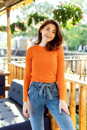 Bluza mari orange din tricot