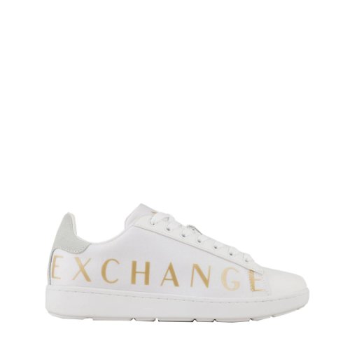 Sneakers with contrasting oversized logo lettering 35