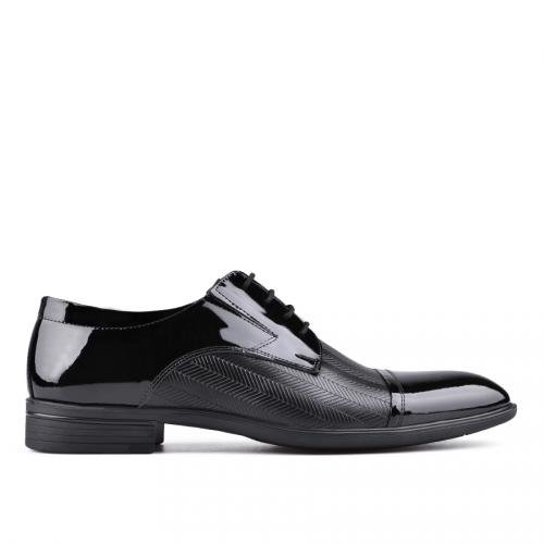 Pantofi eleganţi pentru bărbaţi