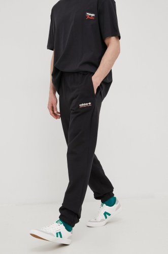 Adidas originals pantaloni de trening din bumbac hf4771 barbati, culoarea negru, cu imprimeu