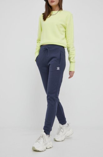 Adidas originals pantaloni de trening hf7502 femei, culoarea violet, neted