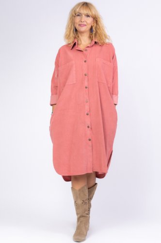 Rochie camasa cu buzunare pe piept din catifea reiata roz inchis